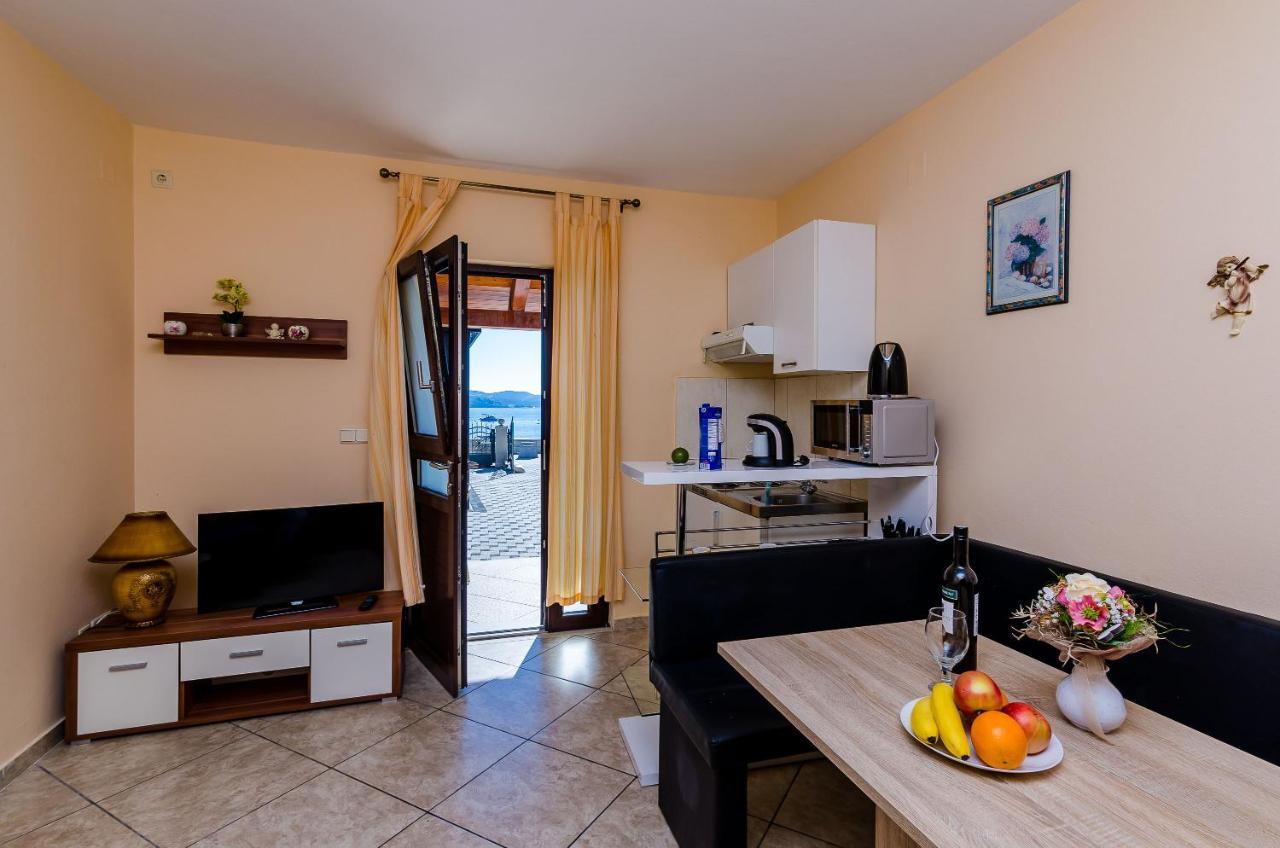 Apartments Kanjuo By The Sea Mlini Ngoại thất bức ảnh
