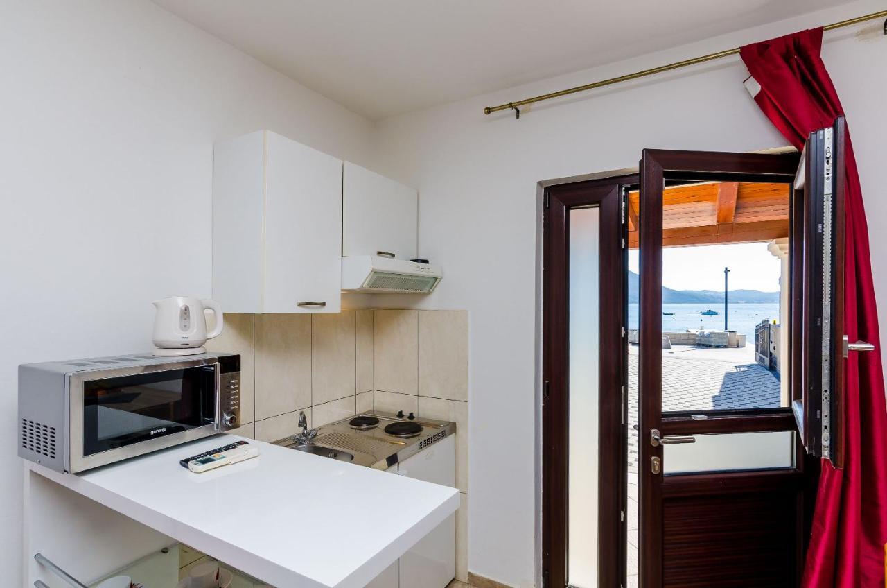 Apartments Kanjuo By The Sea Mlini Ngoại thất bức ảnh