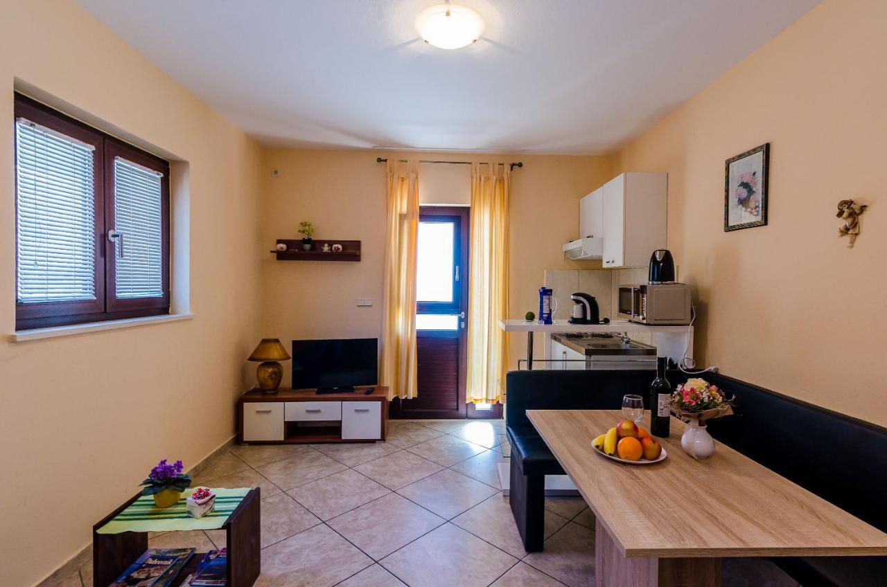 Apartments Kanjuo By The Sea Mlini Ngoại thất bức ảnh